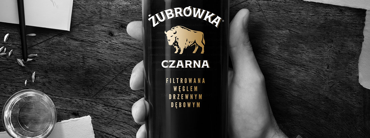 Żubrówka Czarna aged in oak barrels